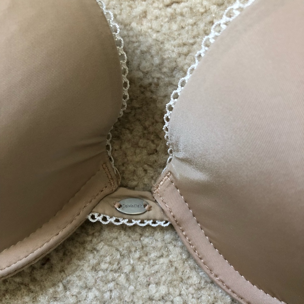 Calvin Klein Bra - Picture 2 of 5